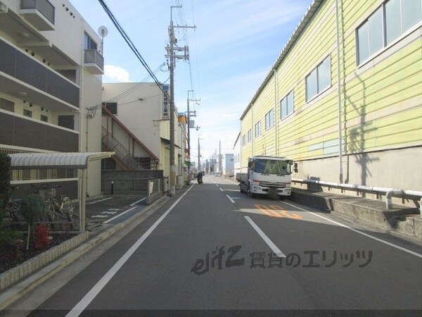 その他(前面道路)