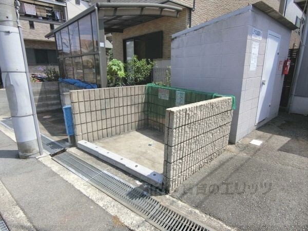 設備(ゴミ置き場)
