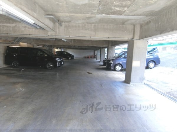 駐車場(駐車場)