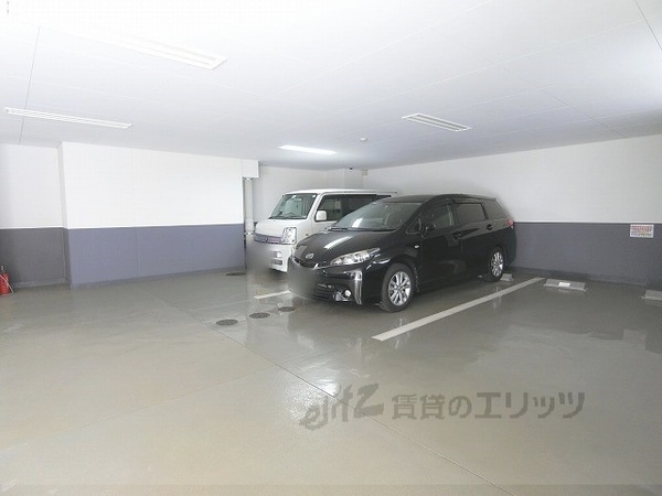 駐車場(駐車場)