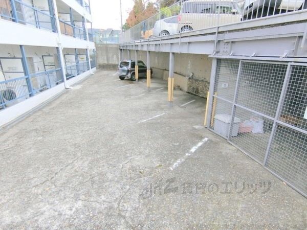 駐車場(駐車場)