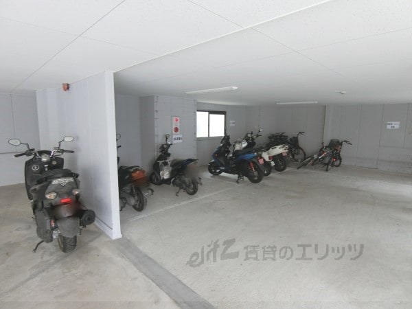 その他(駐輪場)