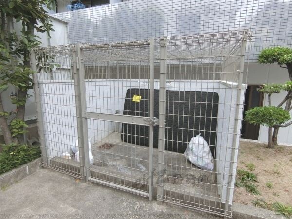 設備(ゴミ置き場)