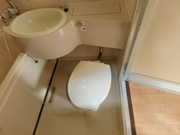 トイレ(トイレ)