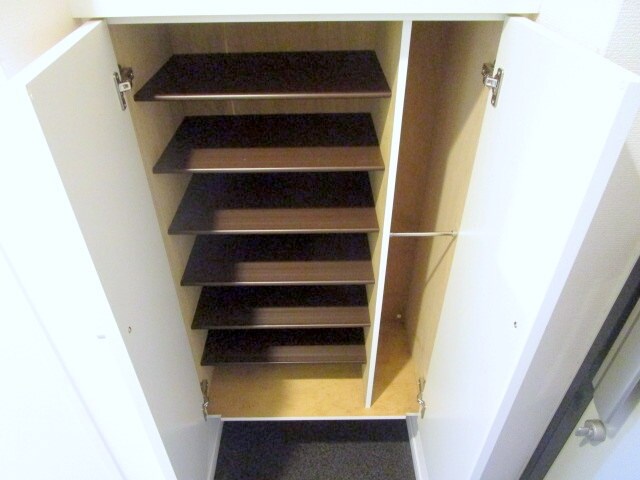 物件内観写真13　(収納)