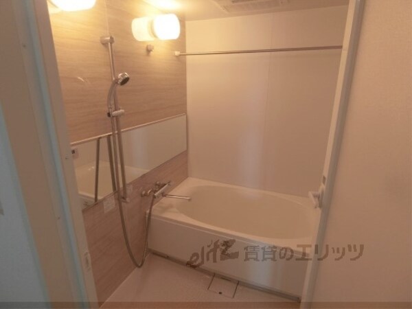 バス／シャワールーム等(風呂)