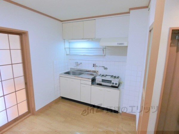 物件内観写真3　(キッチン)