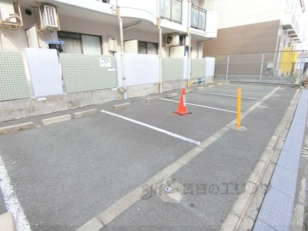 駐車場(駐車場)