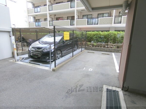 駐車場(駐車場)