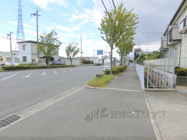 物件内観写真8　(前面道路)