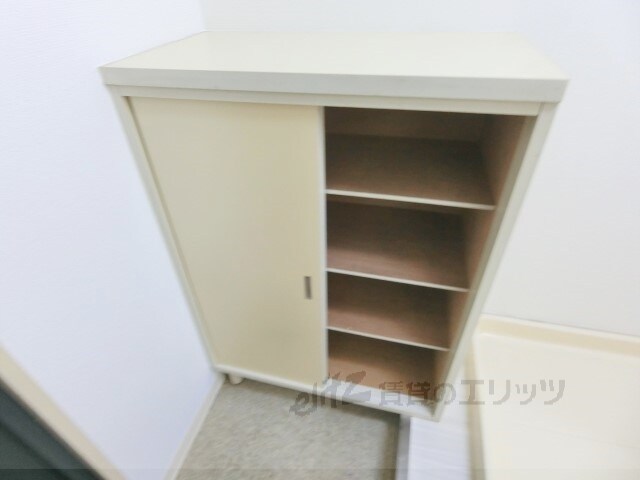 物件内観写真15　(下駄箱)