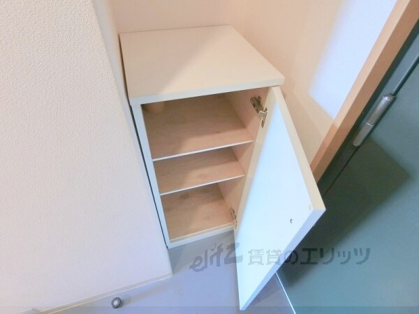 設備(下駄箱)