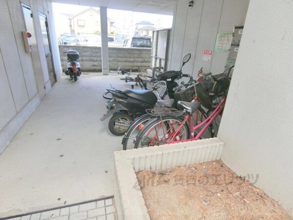 その他(駐輪場)