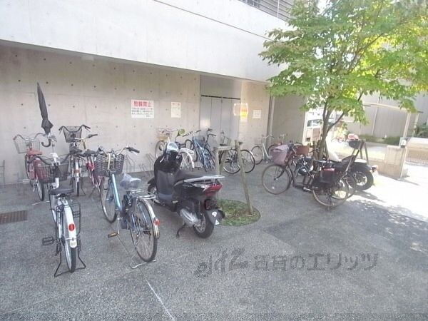 その他(駐輪場)