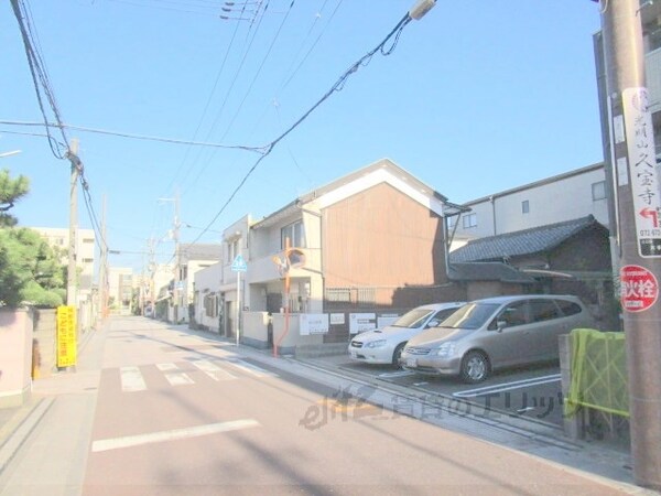 その他(前面道路)