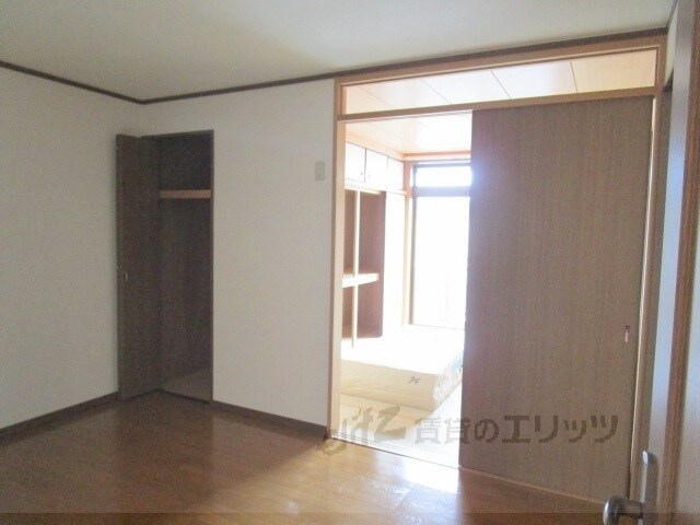 物件内観写真5　(洋室)