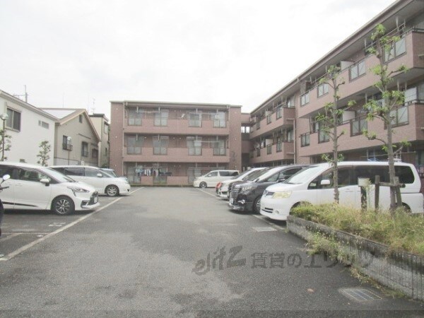 物件内観写真20　(駐車場)