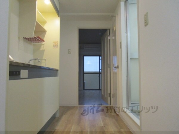 物件内観写真17　(廊下)