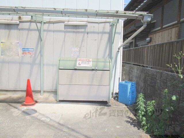 物件内観写真17　(ゴミ置き場)