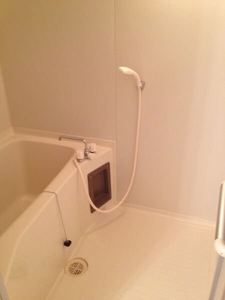 物件内観写真3　(風呂)