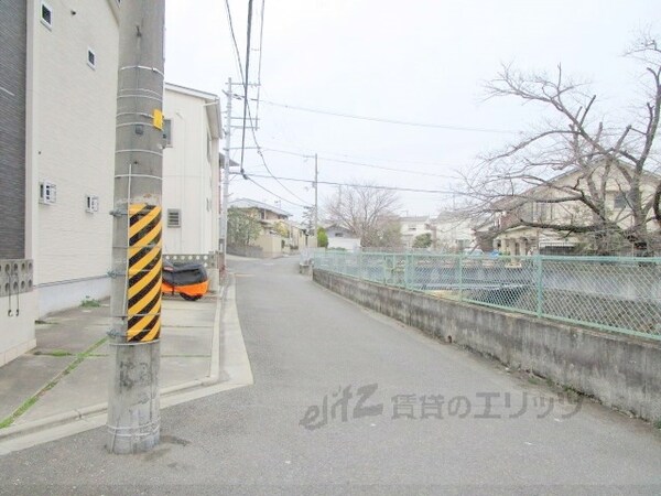 その他(前面道路)