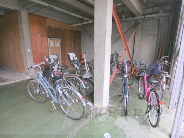 その他(駐輪場)