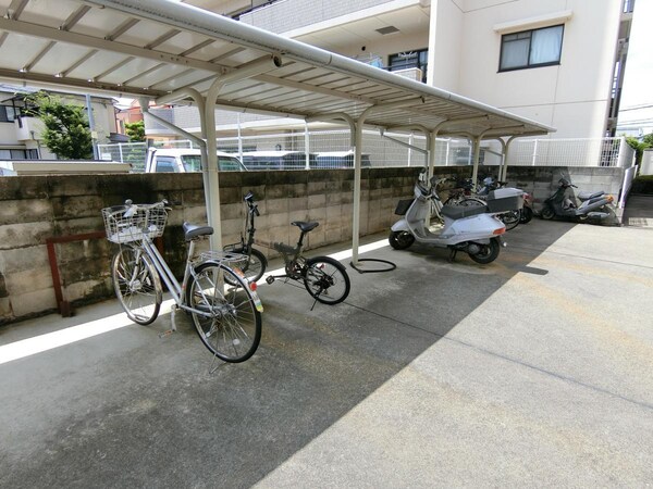 駐車場(駐車場)