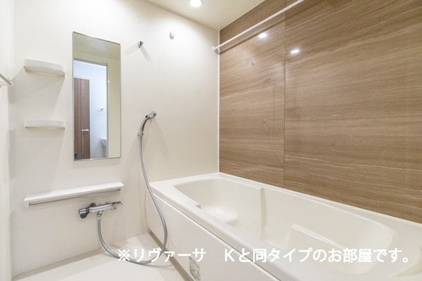 バス／シャワールーム等(バス／シャワールーム等)