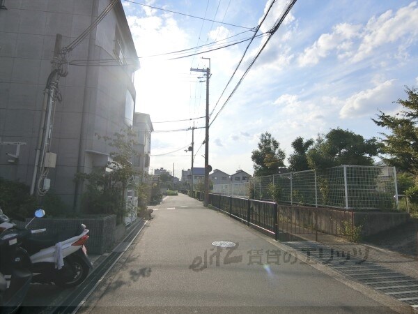 その他(前面道路)