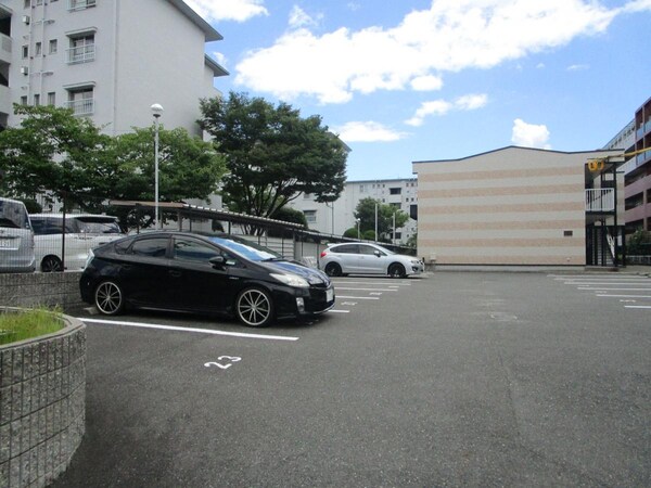駐車場(駐車場)
