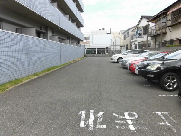 駐車場(駐車場)