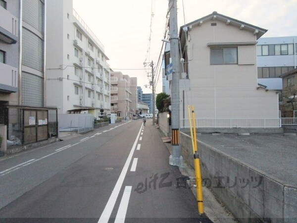 その他(前面道路)