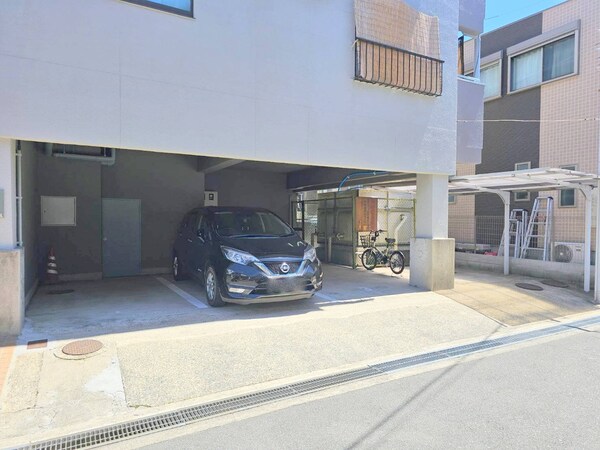 駐車場(駐車場)