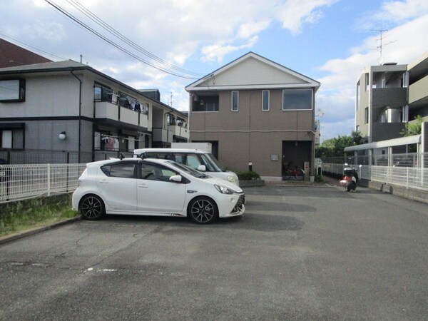 駐車場(駐車場)