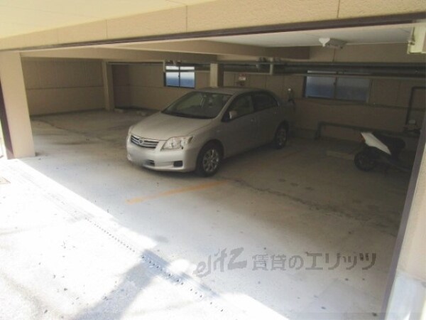 駐車場(駐車場)