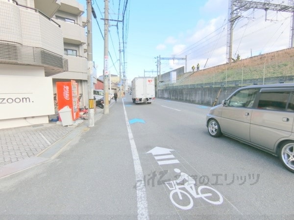 その他(前面道路)