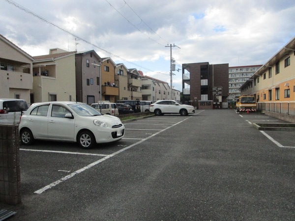 駐車場(駐車場)