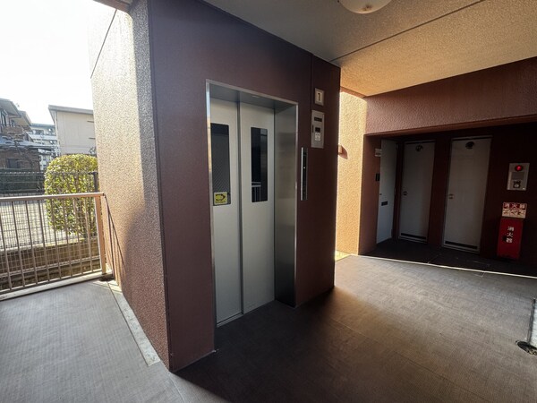 設備(エントランス)