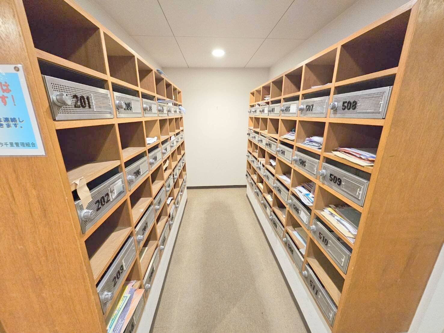 物件内観写真8　(エントランス)