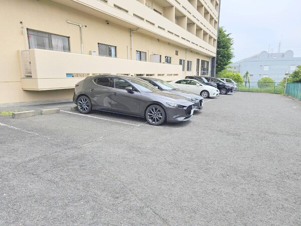 駐車場(駐車場)