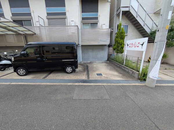 駐車場(駐車場)