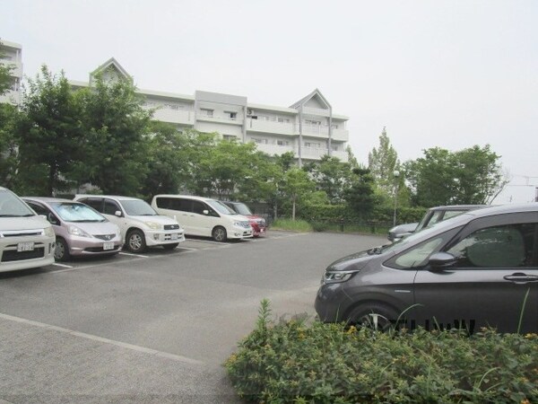 駐車場(駐車場)