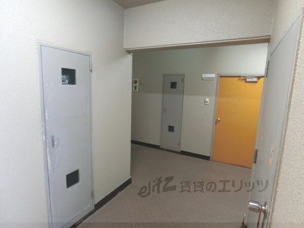 ロビー(通路)