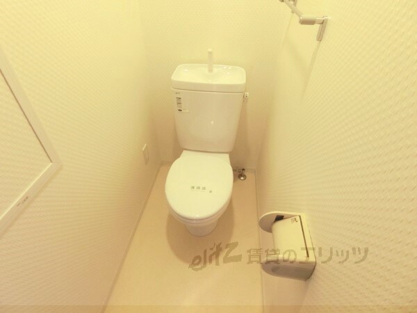 物件内観写真11　(トイレ)