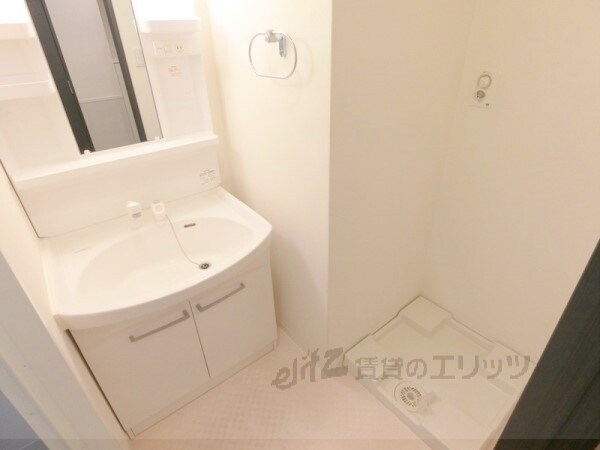 物件内観写真12　(洗面所)