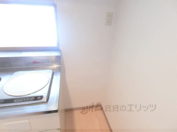 設備(冷蔵庫置場)