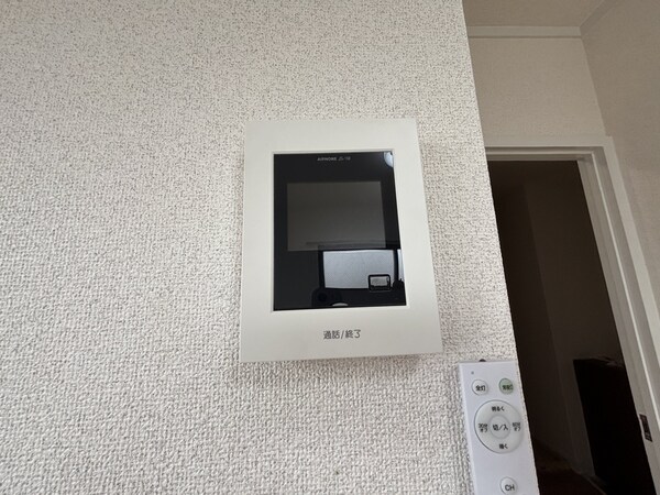 設備(モニター付きインターホン)