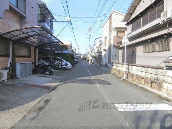 その他(前面道路)
