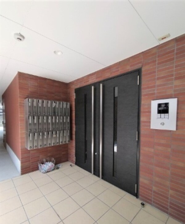 エントランス(エントランス)