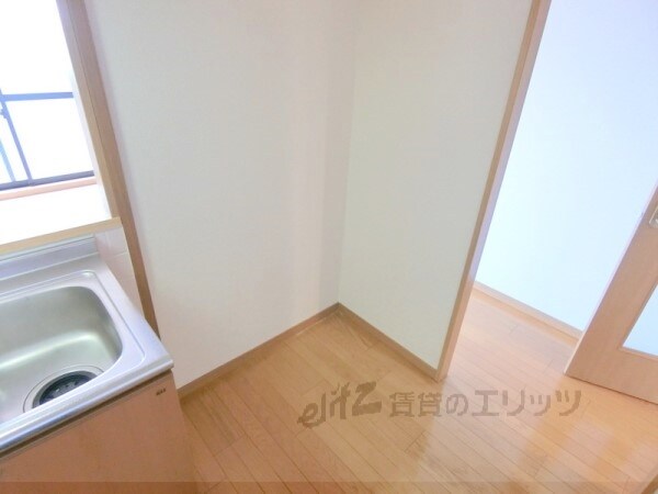 設備(冷蔵庫置場)